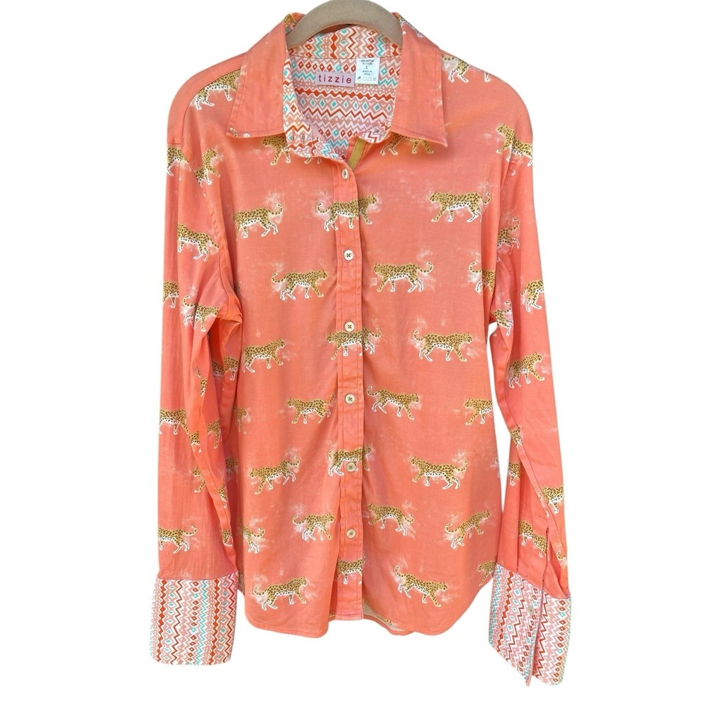 Tizzie by Dizzy Lizzie Shirt L Womens Large Peach Coral Leopard Cat Button Up
